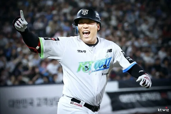 KT 김현수 17시즌 연속 100안타, KBO 역대 최초 기록 총정리