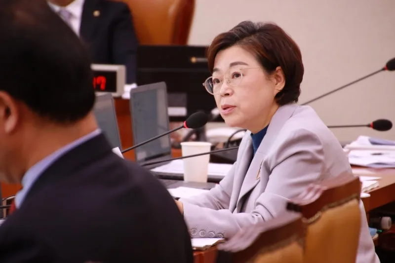 정부지원금 허위광고 사기 수법 총정리 — 기업마당·정부24로 진짜 가려내는 법